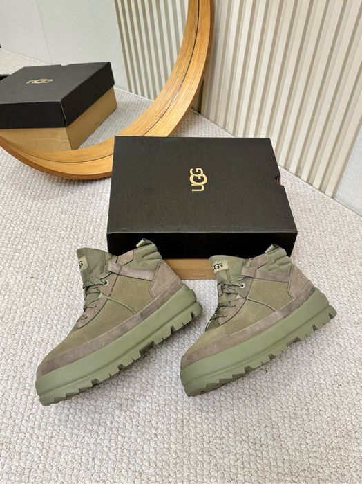 Зимові кросівки ugg з  хутром ботинки угг уггі кроссовки зимние