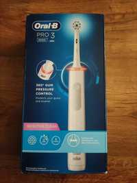 ORAL-B  Pro 3 3000 Sensitive Clean NOWA