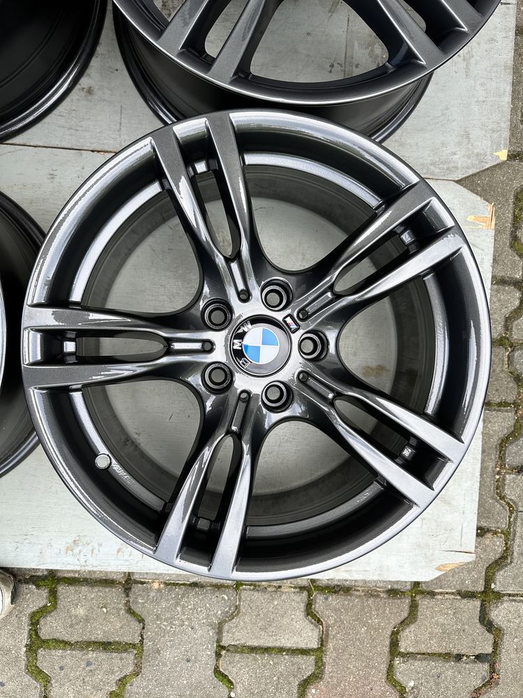 Oryginalne felgi BMW 3 F30 F31 4 F32 F33 18" WZ-400 M Pakiet koła E90