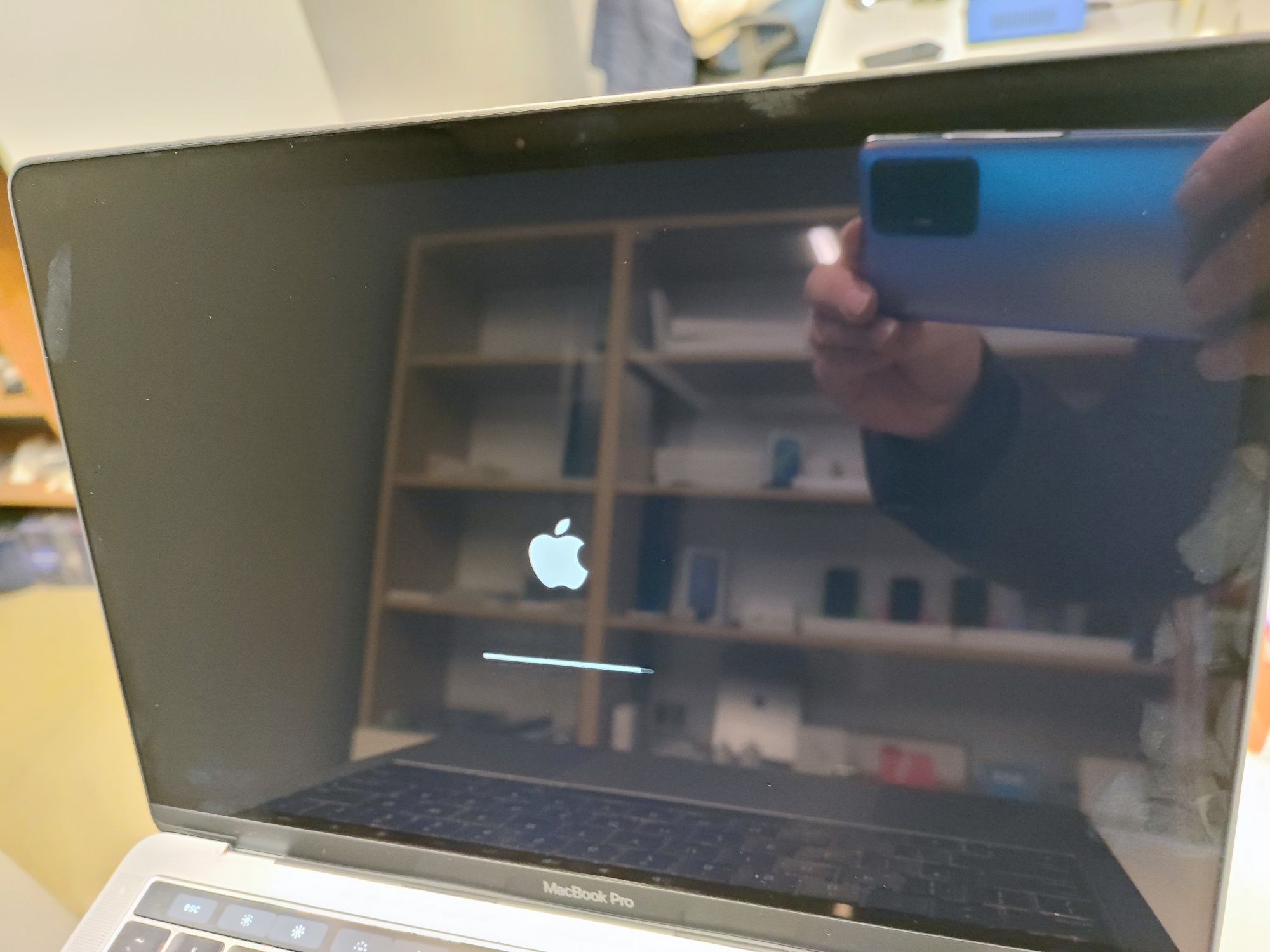 macbook a1708  with touch bar 2016