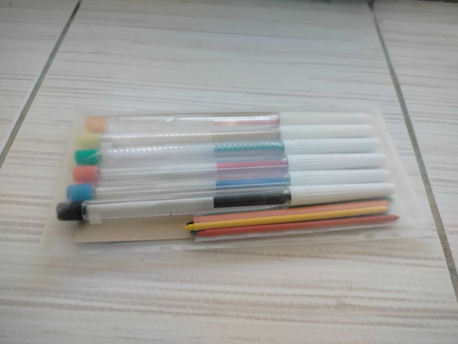 Воскові олівці продаю