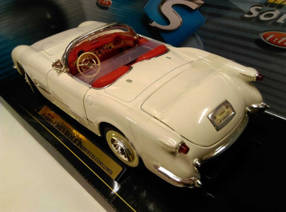 model Chevrolet Corvette C1 1953 piękny skala 1:18