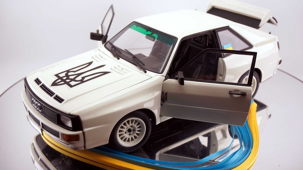 Модель Autoart 1:18 Audi Sport quattro (Ukrainian tribal ver.)