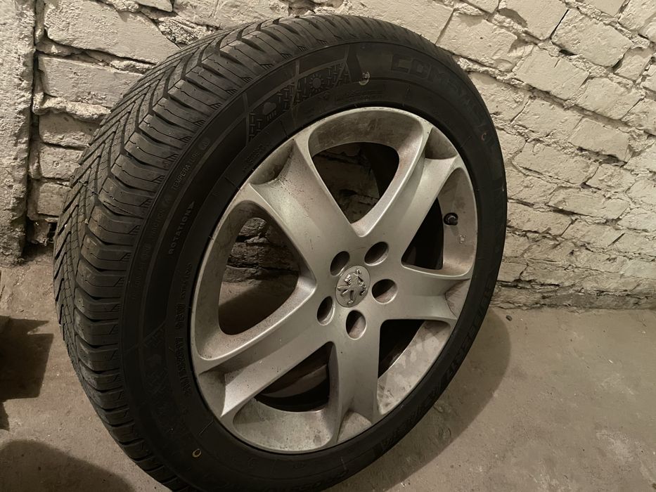 Kola 17 cali z oponami wielosezonowymi Peugeot 407