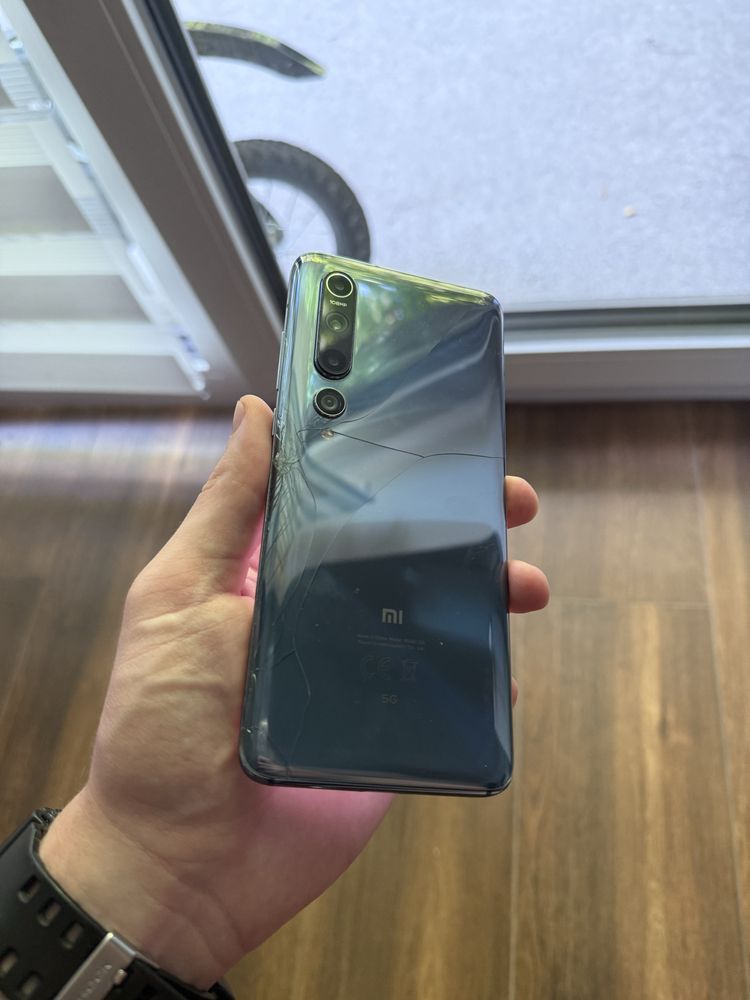 Xiaomi mi 10 8/128 gratisy