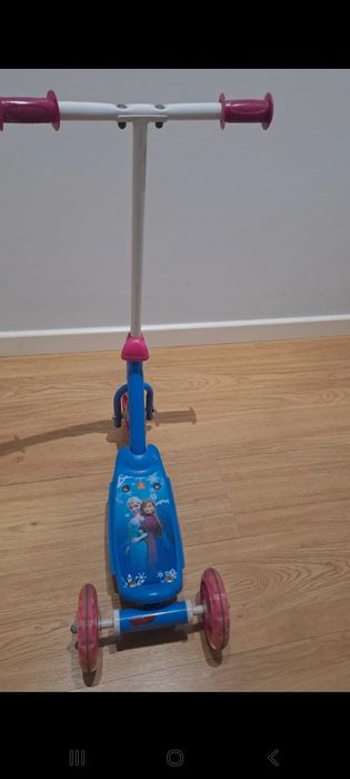 Trotinete Frozen