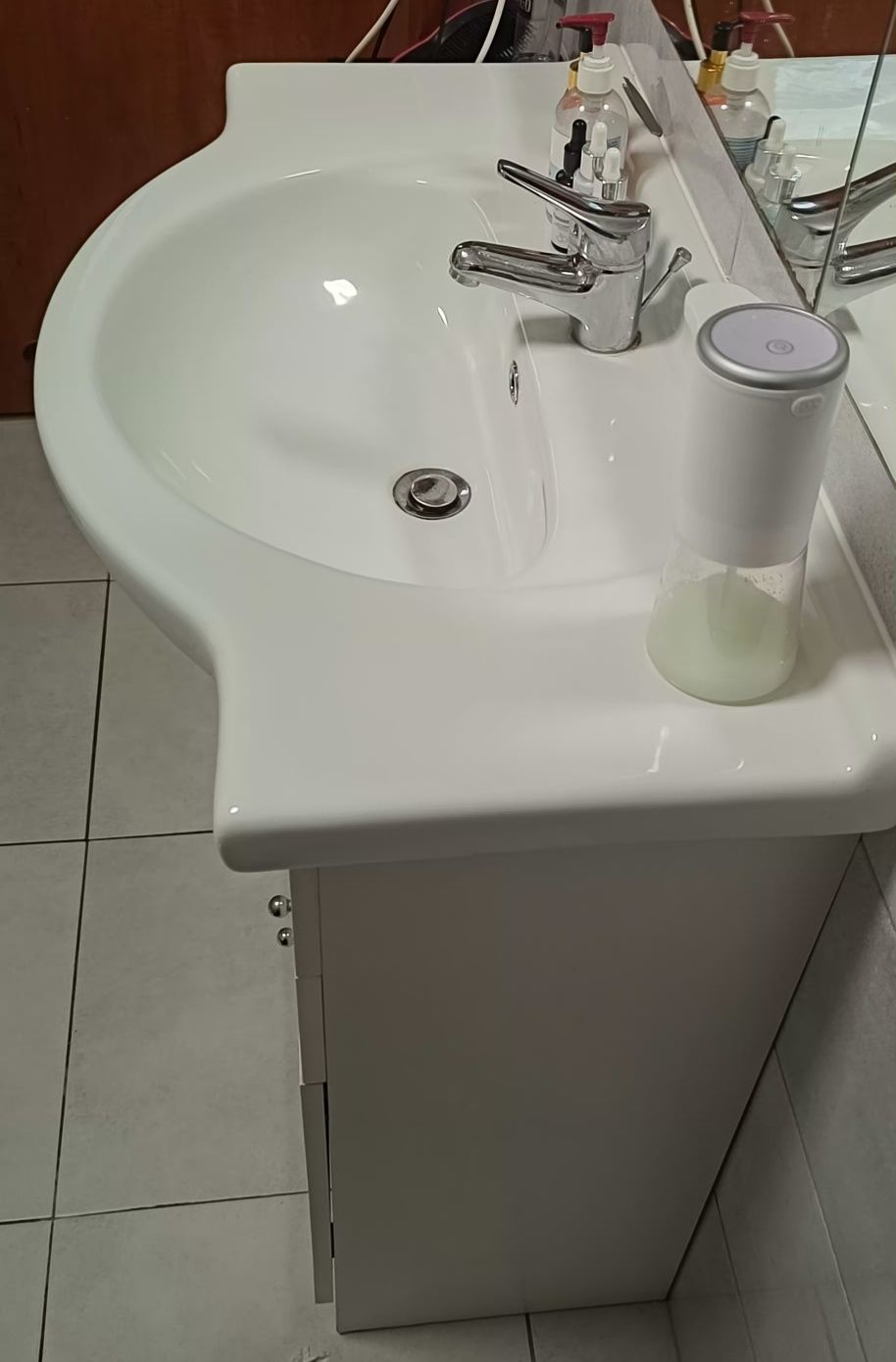 Zestaw mebli łazienkowych
