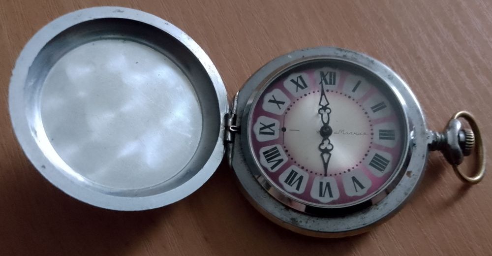 Продам вінтажний кишеньковий годинник "Молнія".