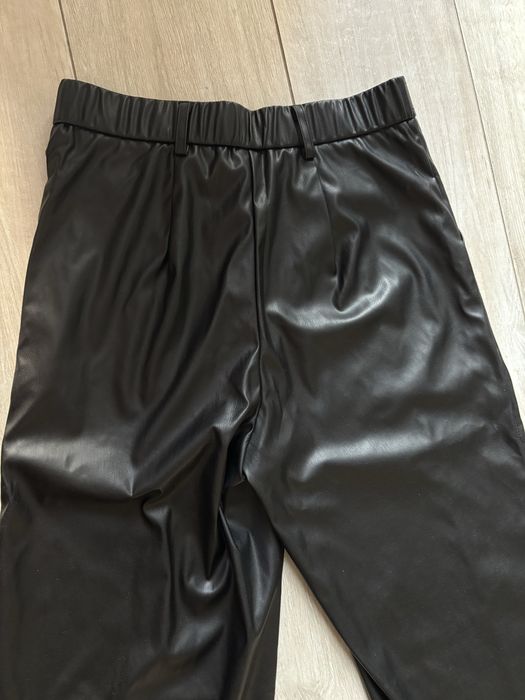 Spodnie ze sztucznej skóry