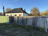 Ділянка в центрі міста, старий дім