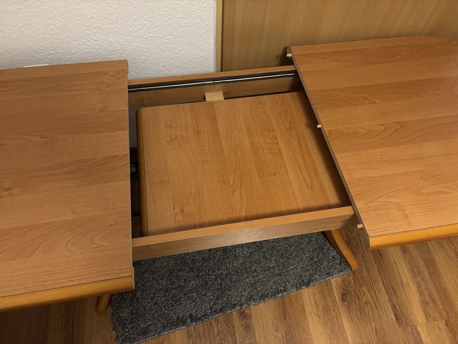 Drewniana ława rozkładana