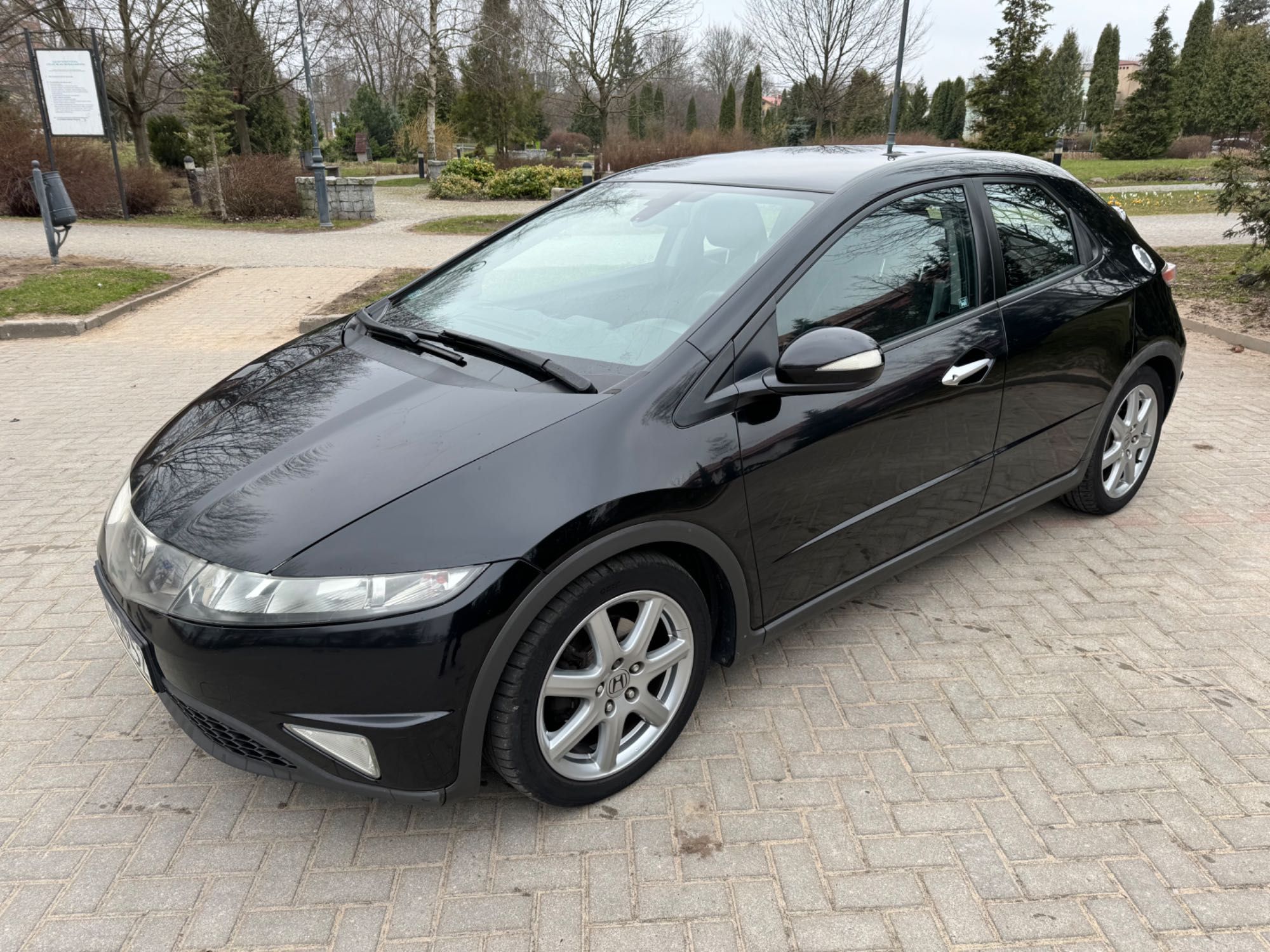 Honda Civic 1.8 benzyna 140KM Salon Polska 1 właściciel 5 drzwi