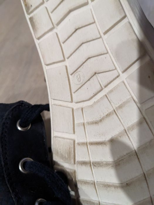 Кросівки Caprice 42