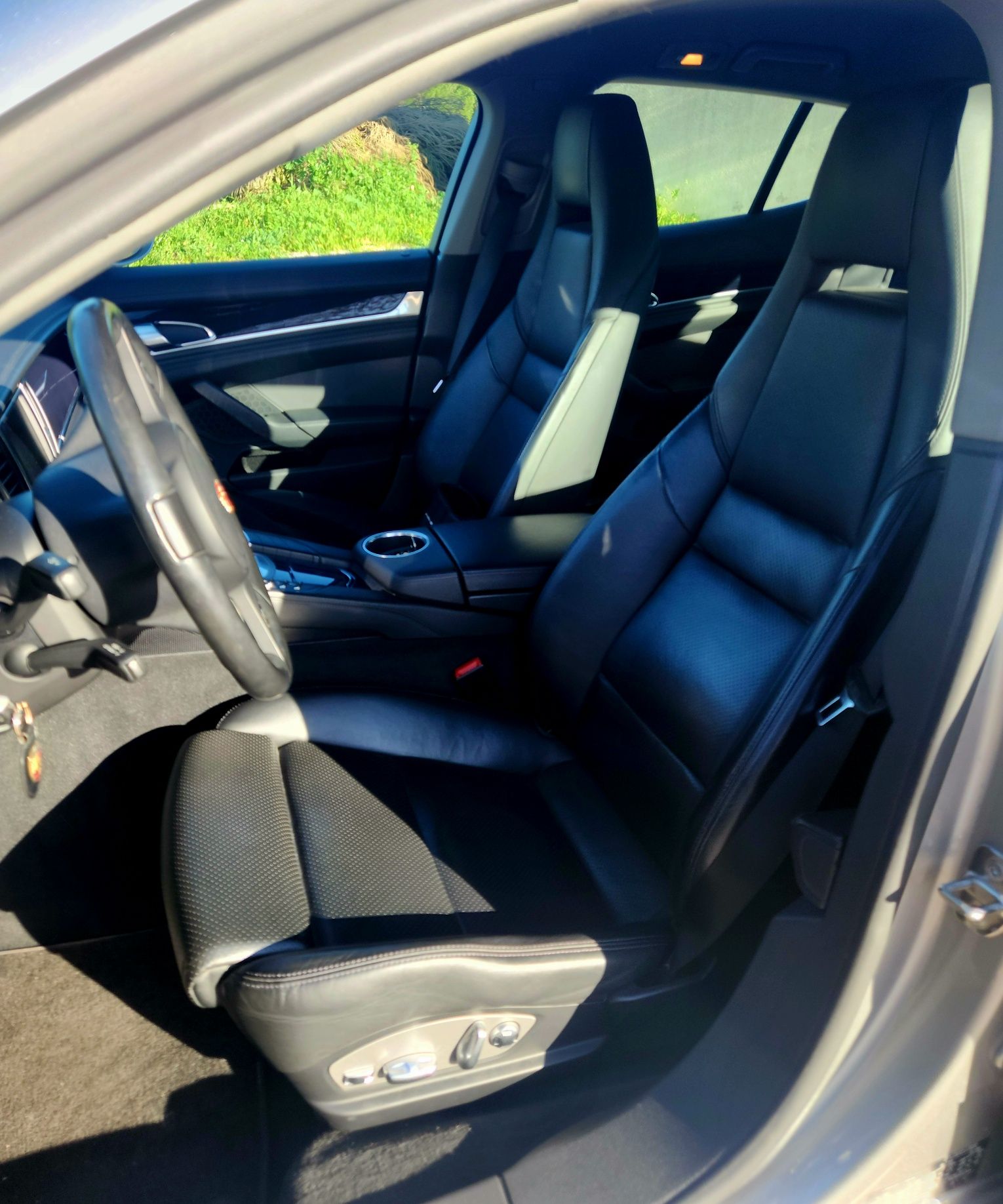 Porsche Panamera 4S V8 4.8 Versão Platinum