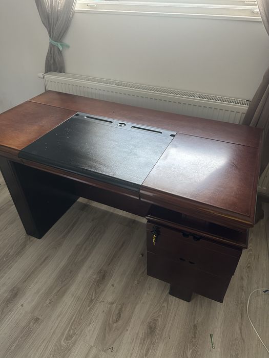 Biurko Stylowe, Piekne  / Tanio