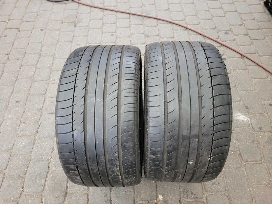 285  / 30  ZR 18 Michelin