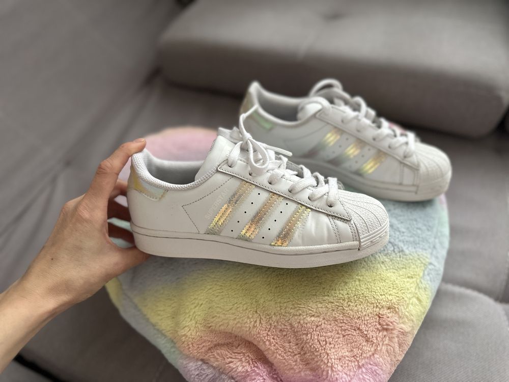 Adidas superstar