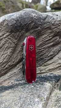 Victorinox Huntsman Lite