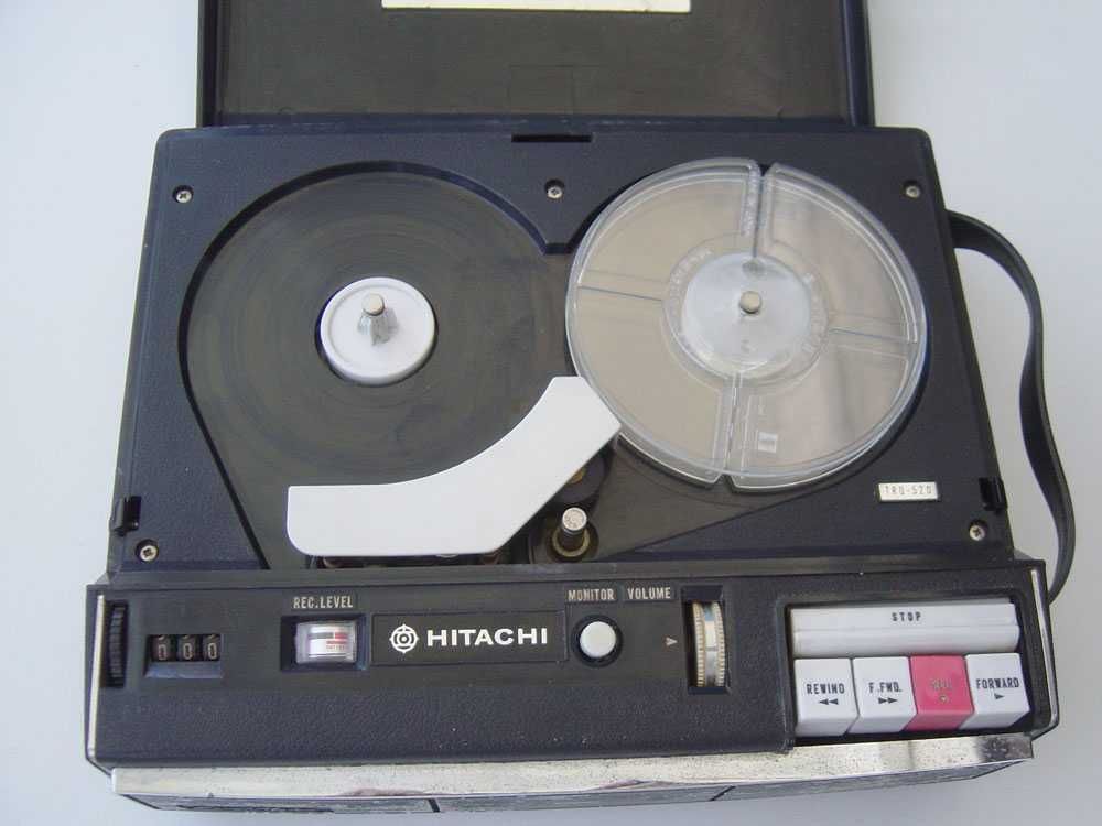 Gravador portatil da marca HITACHI