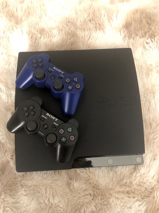PS3 Slim HEN 160GB + много игр + 2 джойстика