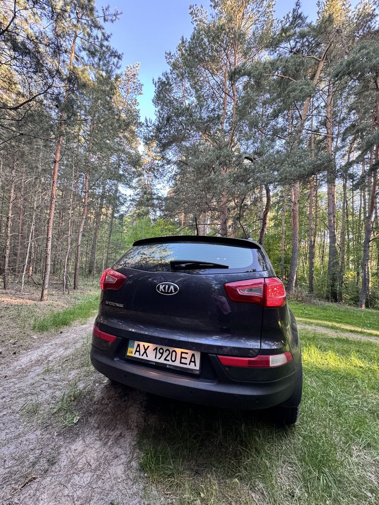 Авто kia sportage 2013 року