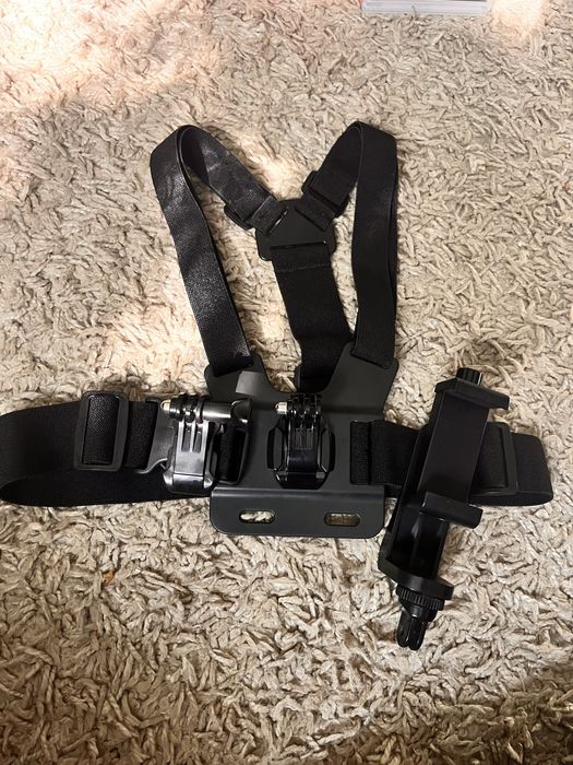 Кріплення на груди для телефону