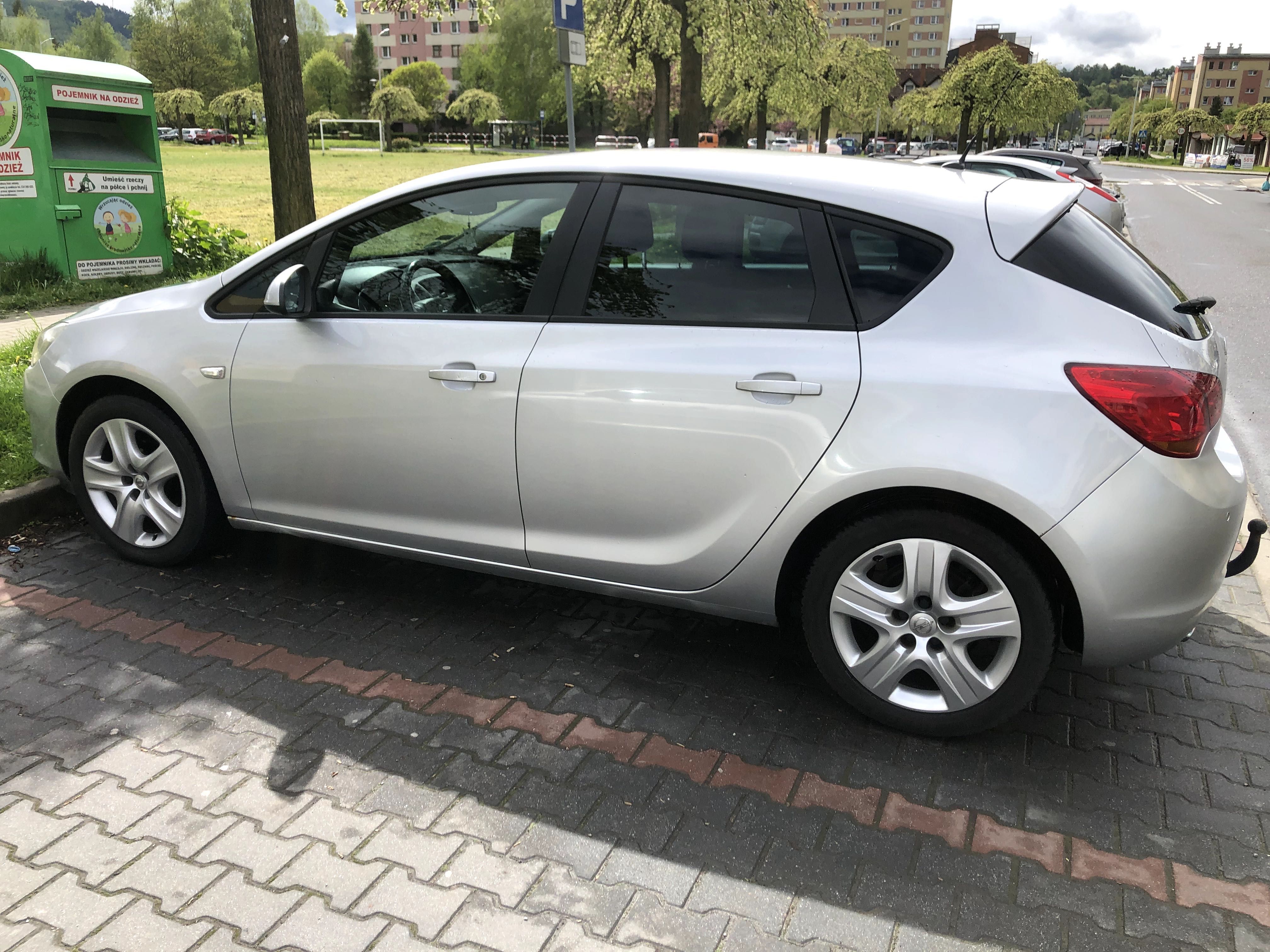 Opel Astra J Turbo 140 KM LPG