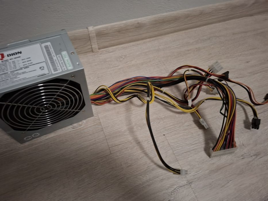 Блок живлення Q-DION QD450 450W Active PFC — Робочий! (Оплавлений Mole