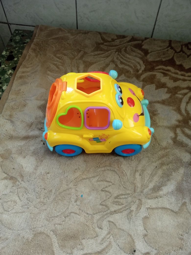 Машинка для малышей пазлы