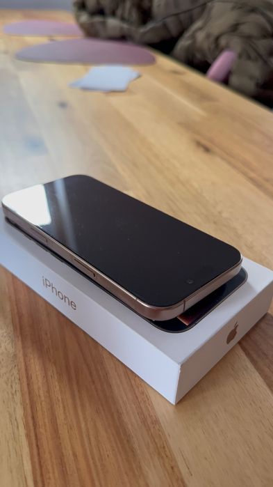iPhone 16 PRO 256GB Złoty IDEALNY Gratisy ETUI