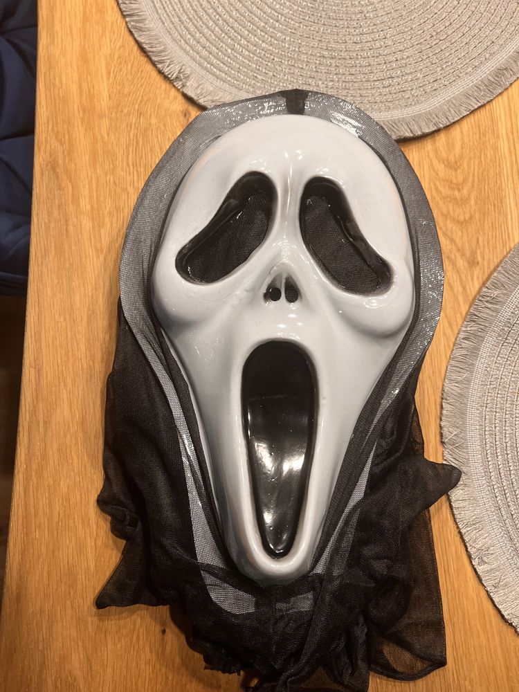 Maska halloween z filmu krzyk / straszny film