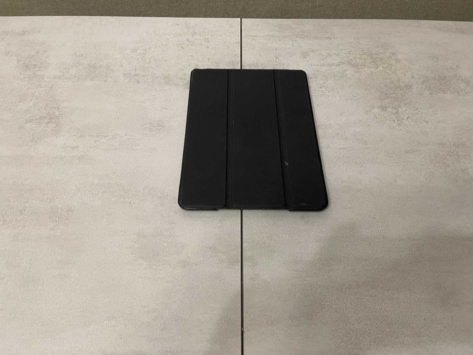 Планшет Apple iPad A1822 (5 Gen., 2020), 9.7", Apple A9, 2GB, 32GB