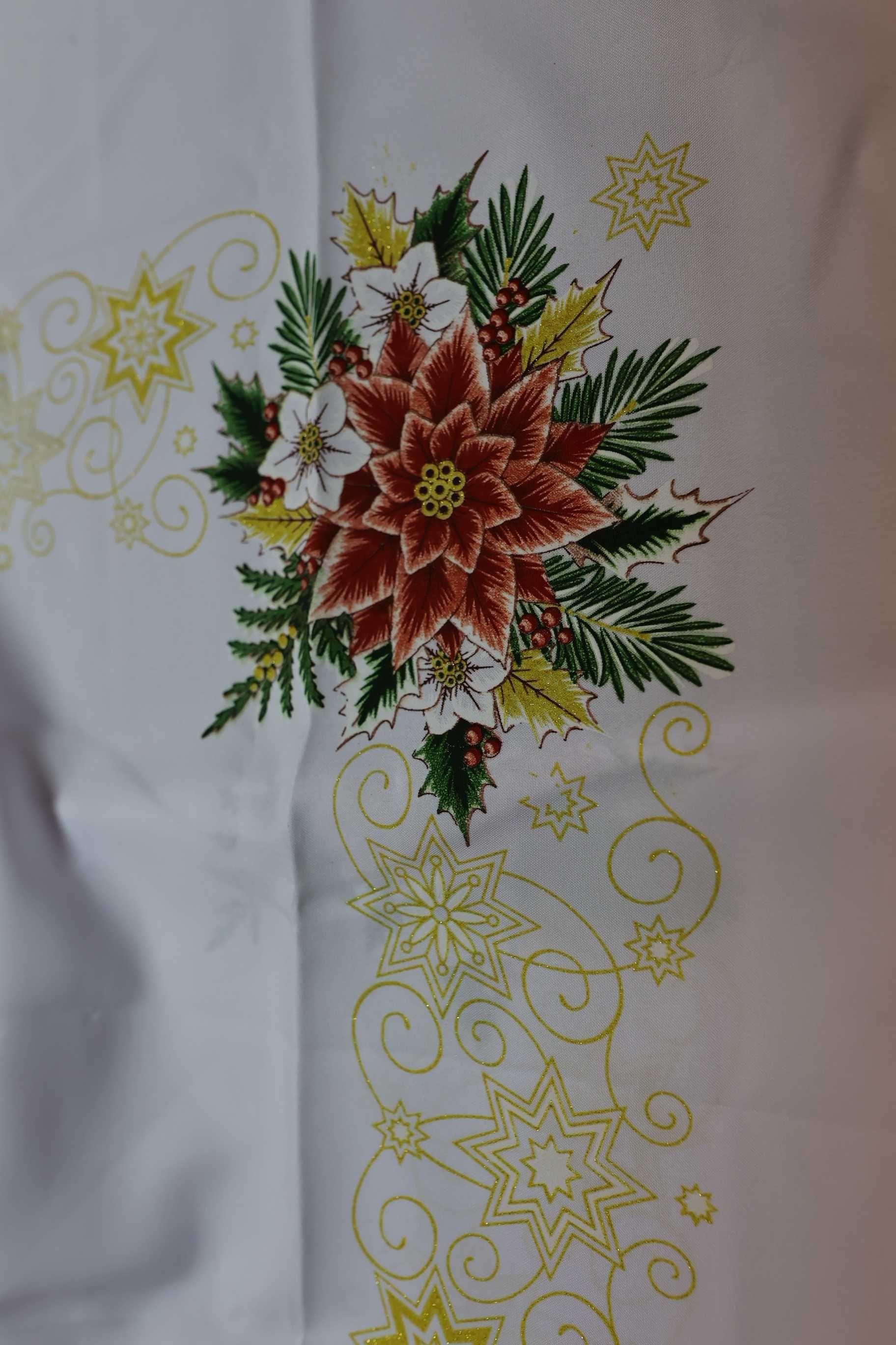 Obrus świąteczny z poliestru brokat i wzory  180 cm x 137 cm