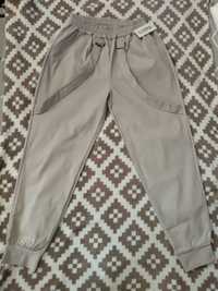 Nowe spodnie z szelkami z przodu rozm. M/L