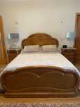 Quarto de madeira completo