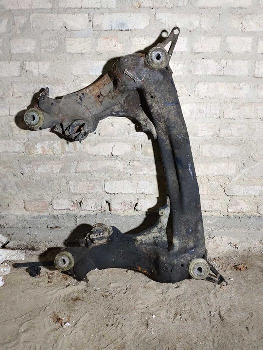 Подрамник Ауди а6с5