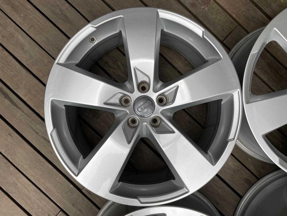 Oryginał Felgi aluminiowe 20cali 4K0 AUDI A6 C6 C7 C8 A4 5x112 nr203