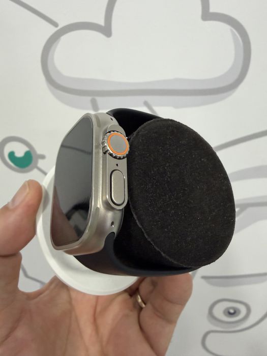 Apple watch Ultra 2 titanium