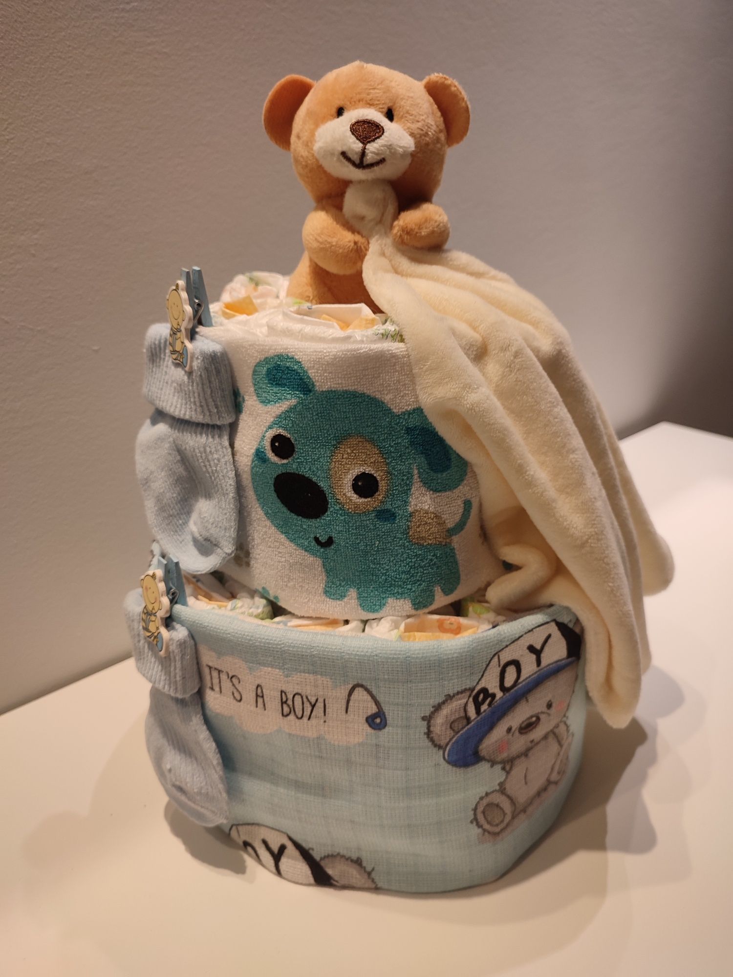 Tort z pampersów-prezent, narodziny, baby shower