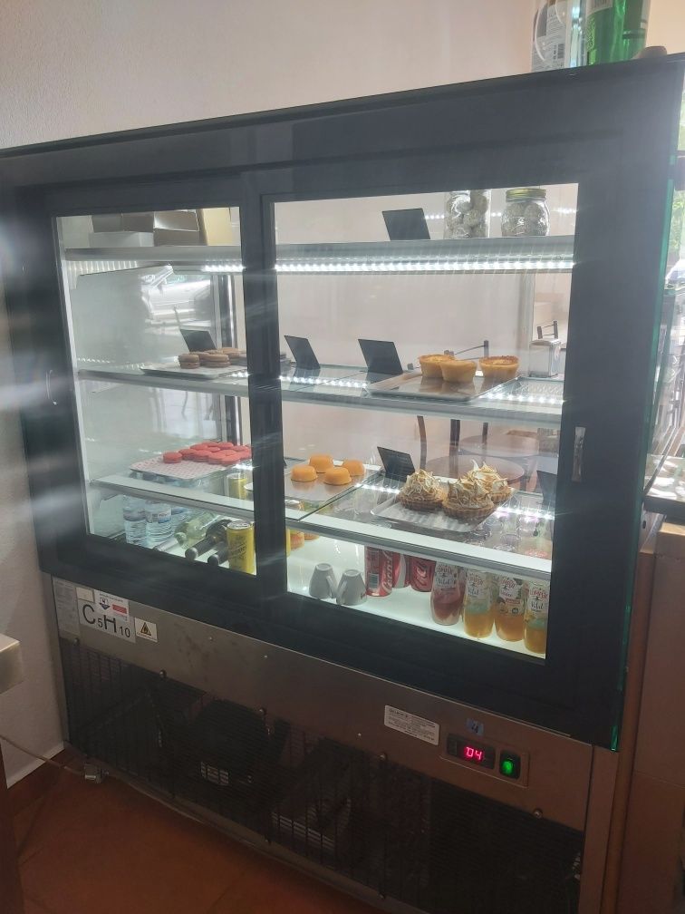 Vitrine refrigerada