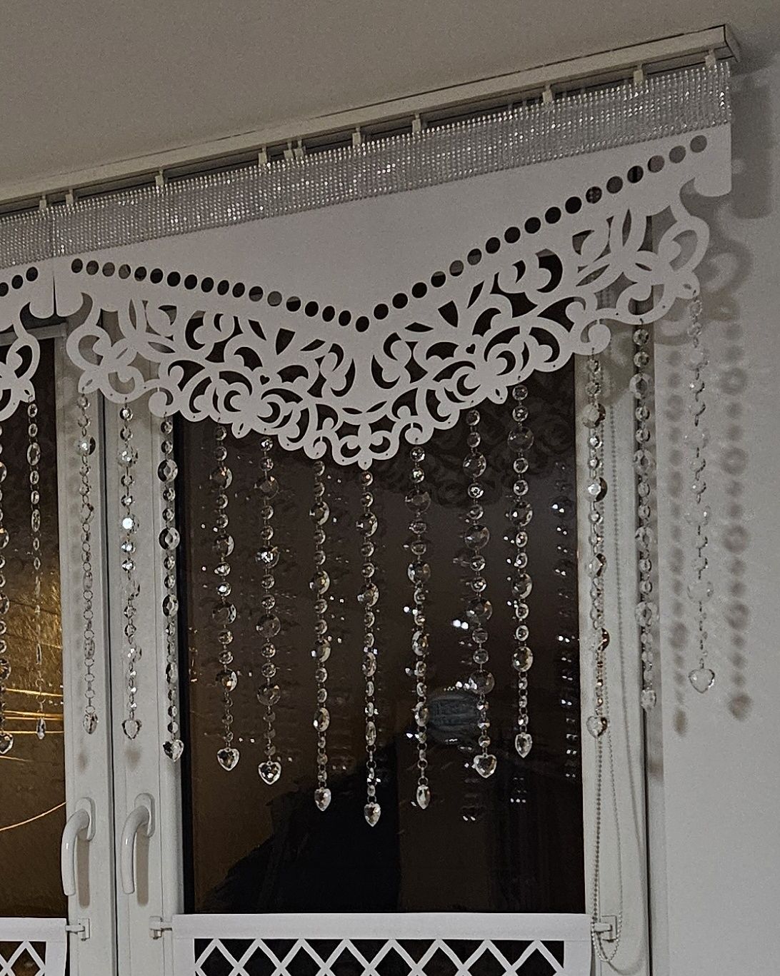 firana panel ażurowy z koralikami