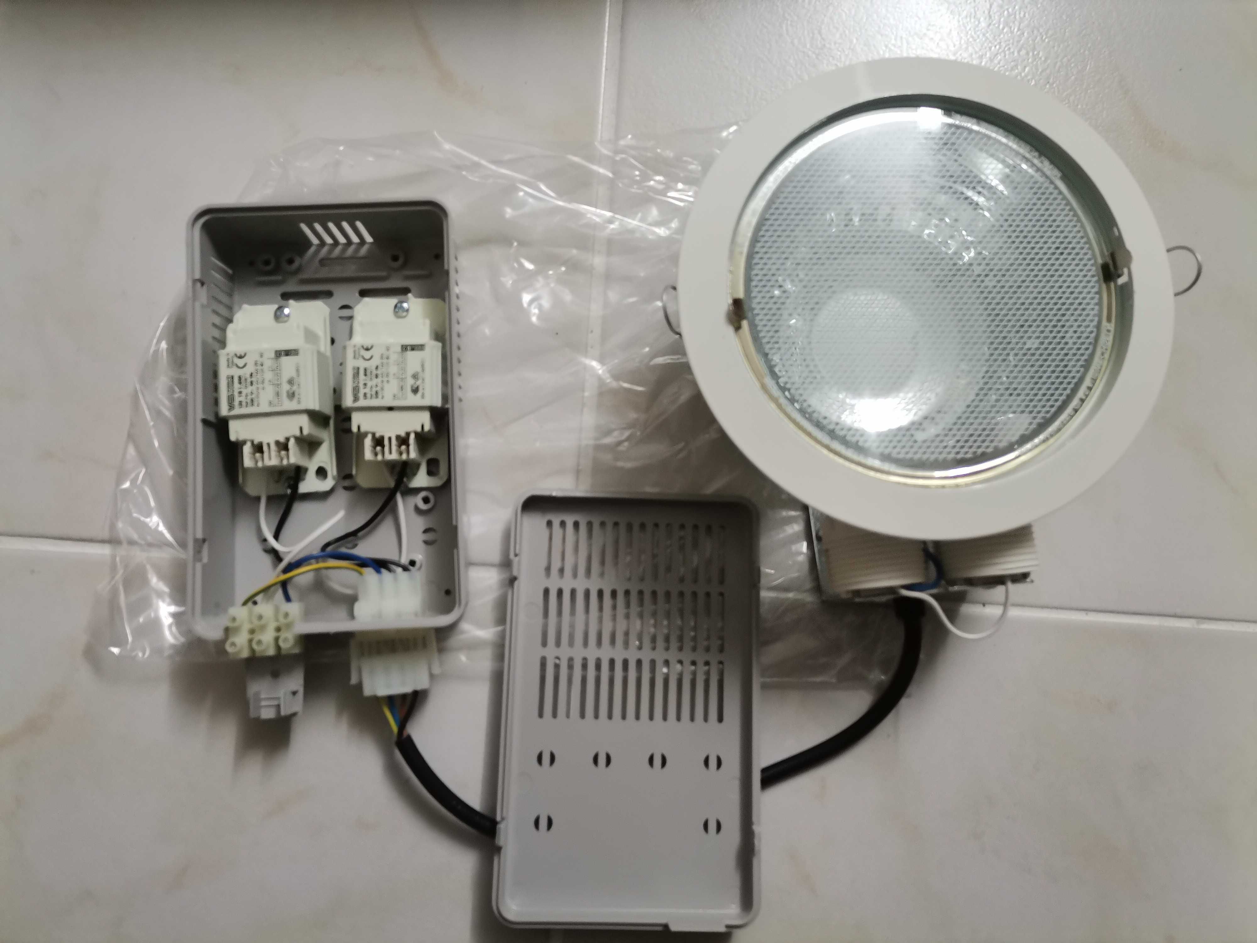 8 Aparelhos de Iluminação tipo Downlight de Encastrar