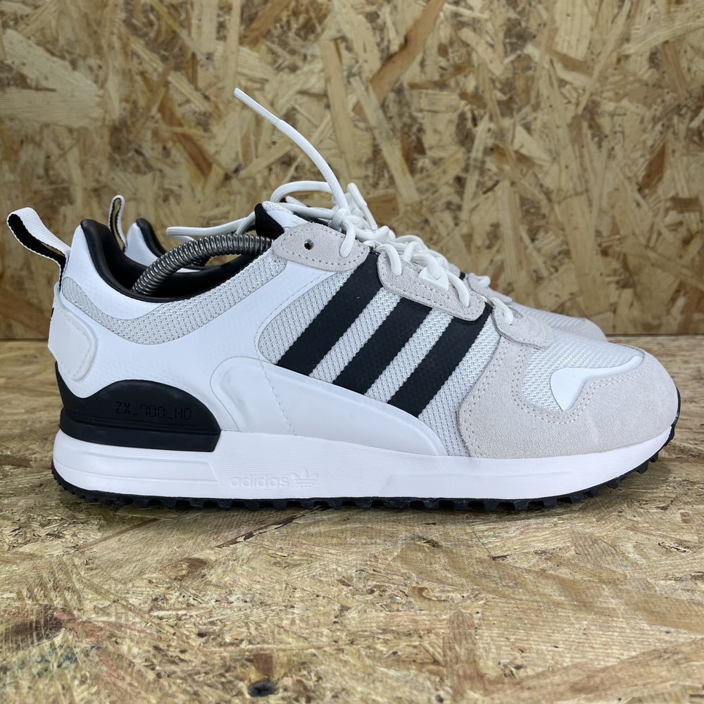 Чоловічі кросівки Adidas Zx 700 Hd FY1103 44