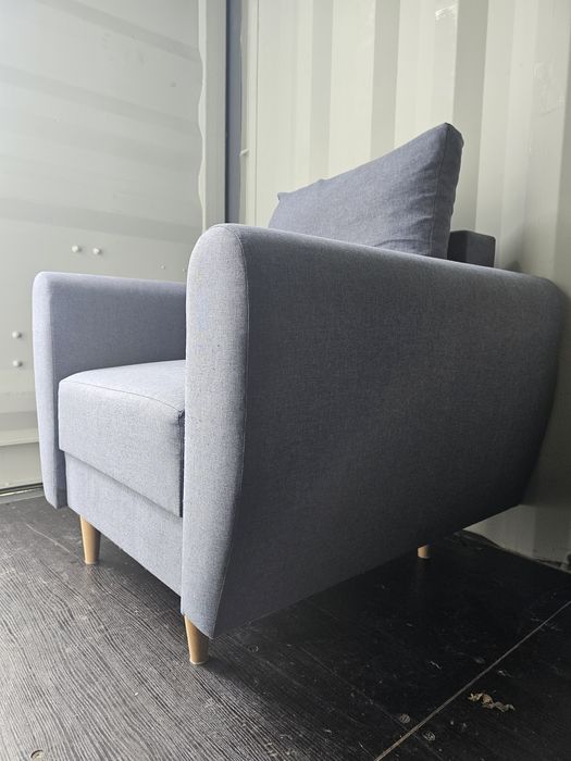 Fotel skandynawski niebieski