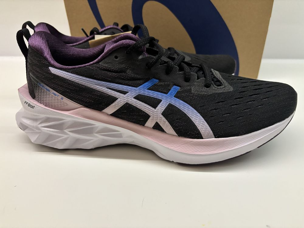 Buty asics novablast 2 43/44 profi