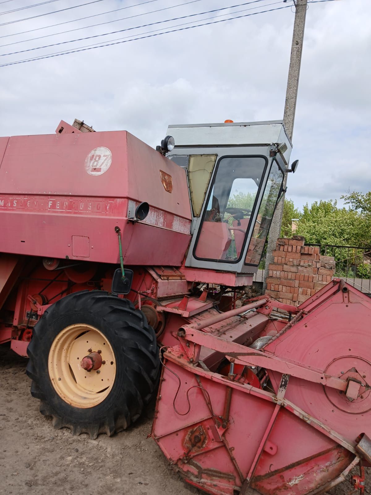 Комбайн massey 187