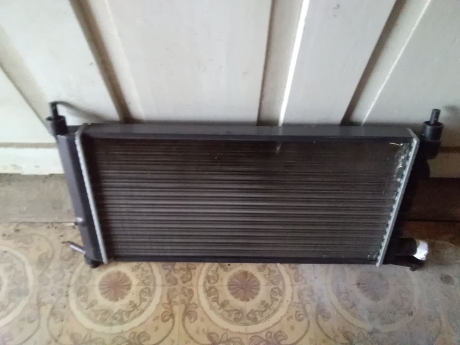 Części Opel Corsa B 1.2 Chłodnica/Koła zimowe/alternator