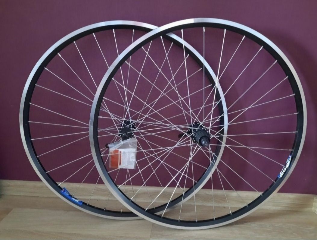 Nowe koła 28" shimano deore v-brake