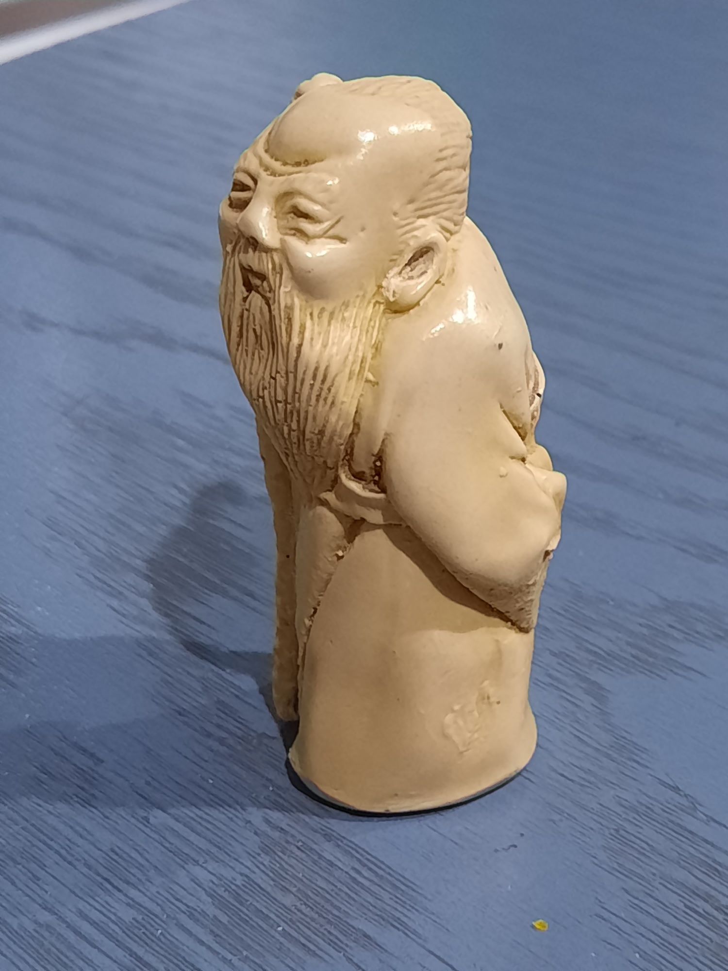 Kolekcjonerska figurka Netsuke Japonia lata 60-70 żywica