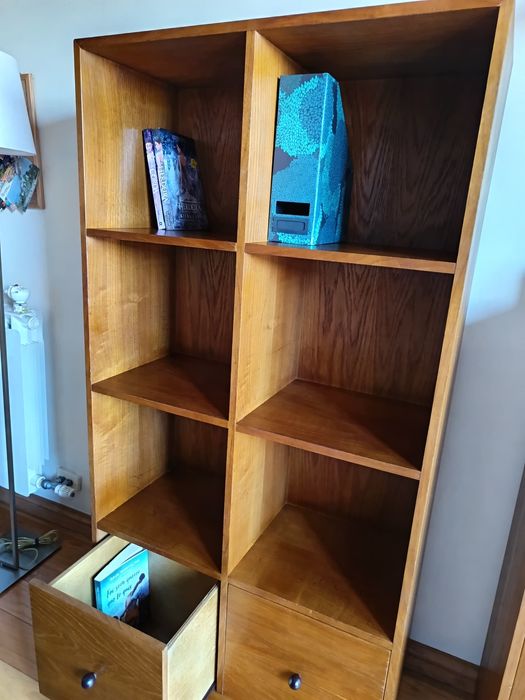 Móvel cubos e duas gavetas